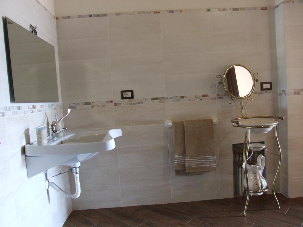 Agriturismo Locoe Oliena Buitenkant foto